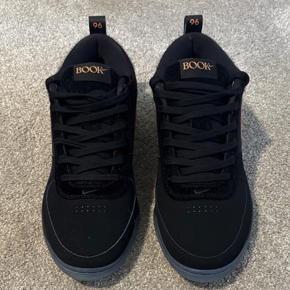 Men's Black Sneakers